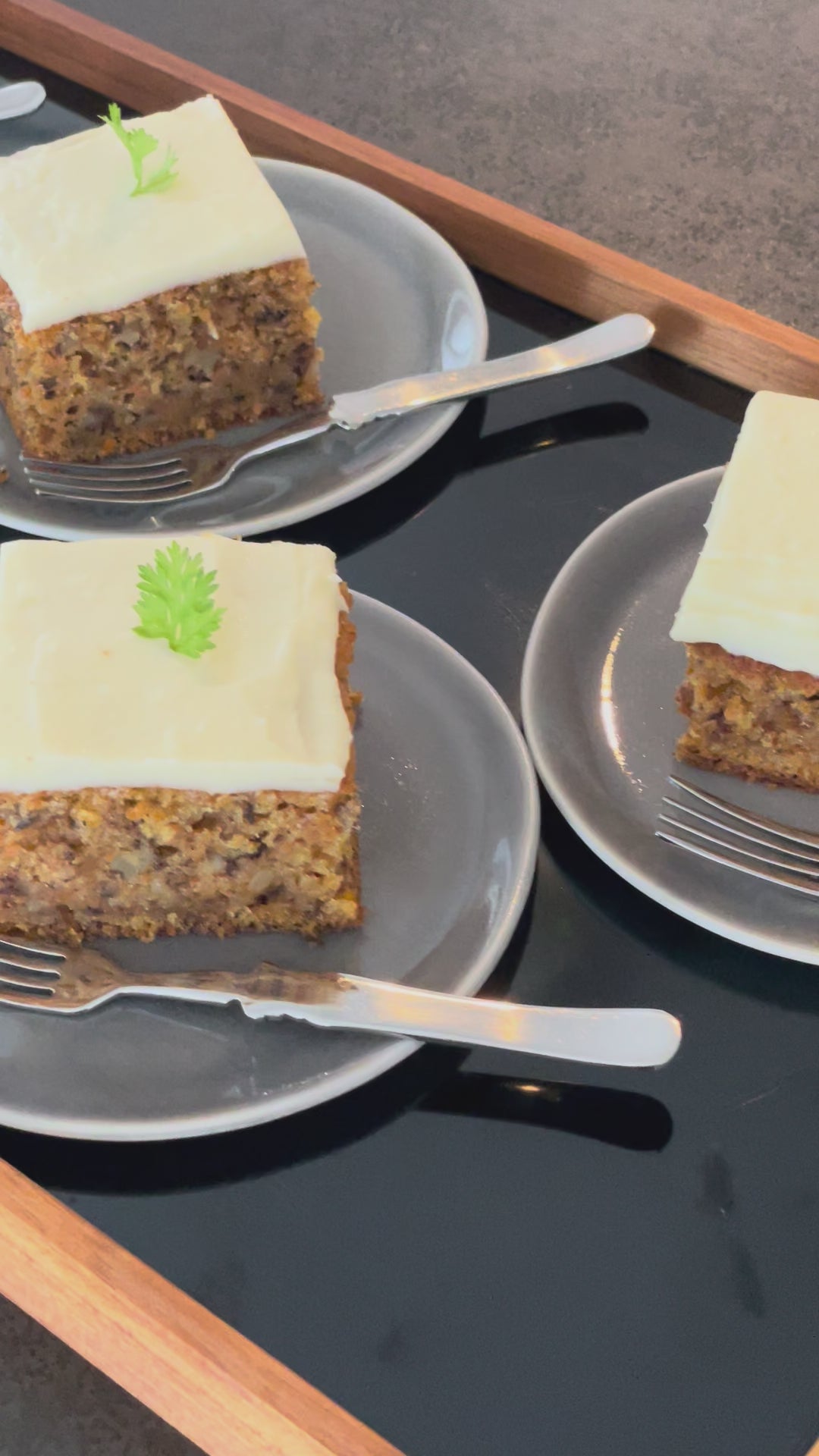 2026.3.6&amp;7 ざっくり計量で作れる真由子さんのキャロットケーキ＆友美さんのキッチンに添える小さな花